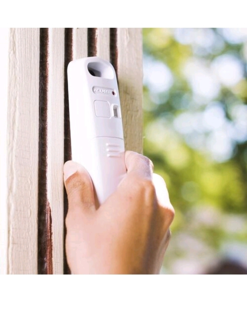 White Color Weather Station with Remote Sensor - Picture 3 of 10